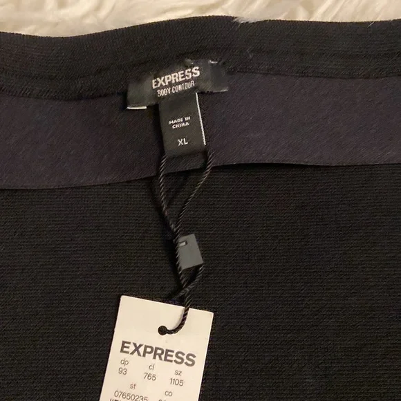 EXPRESS SKIRT SIZE XL brand new with tags length 23” waist 36” elastic - Picture 4 of 8